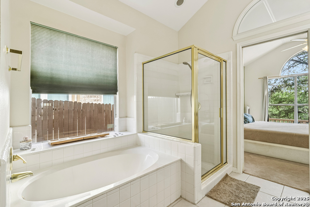 Image 17 of 40 For 13719 Chittim Woods