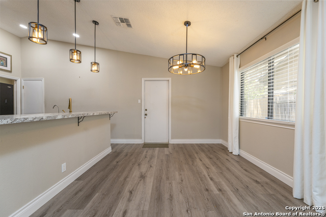 Image 10 of 33 For 7110 Mountain Grove