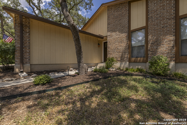 Image 4 of 33 For 7110 Mountain Grove