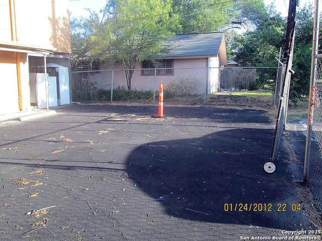 Image 7 of 11 For 4810 San Pedro