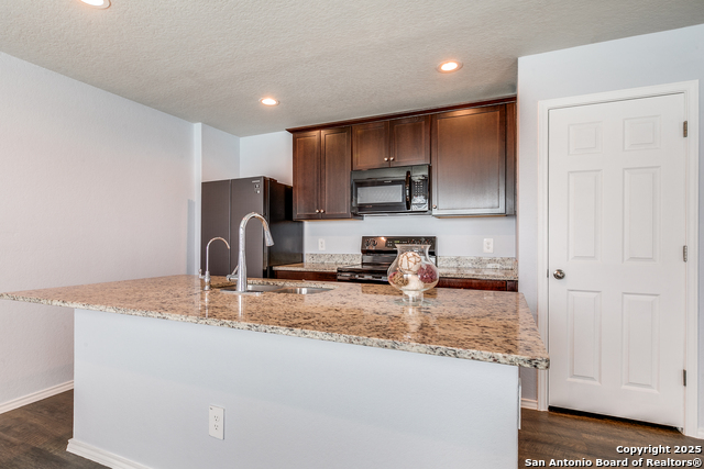 Image 10 of 18 For 622 Pleasanton Spring