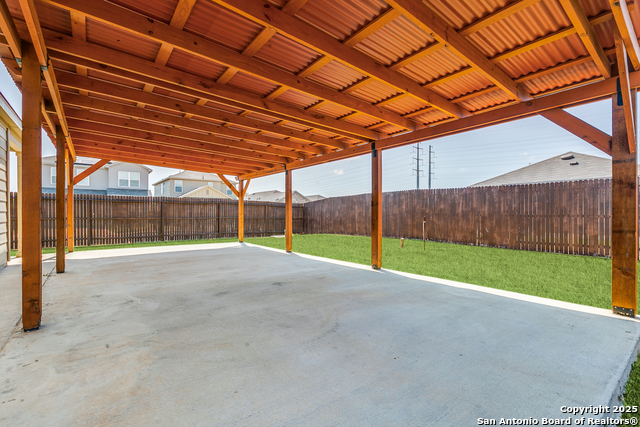 Image 13 of 18 For 622 Pleasanton Spring