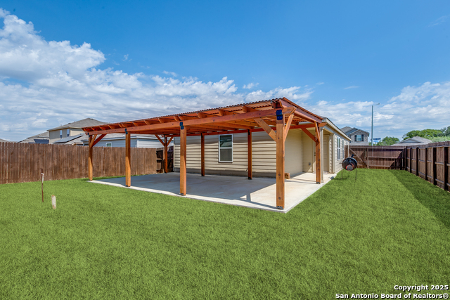 Image 14 of 18 For 622 Pleasanton Spring