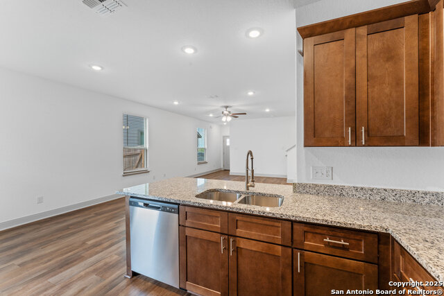 Image 13 of 22 For 7536 Briarwood Pass 101