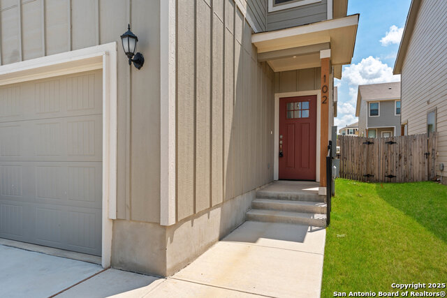 Image 5 of 22 For 7536 Briarwood Pass 101