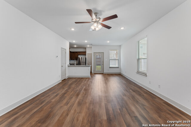 Image 7 of 22 For 7536 Briarwood Pass 101