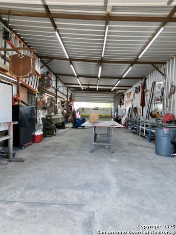 Listing photo id 1 for 5250 Commerce W