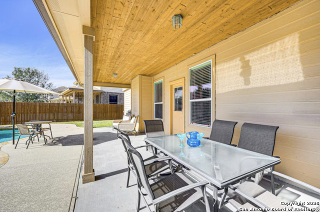 Image 24 of 25 For 317 Sea Headrig