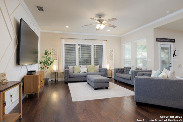 Image 3 of 24 For 12027 Hunt Estate