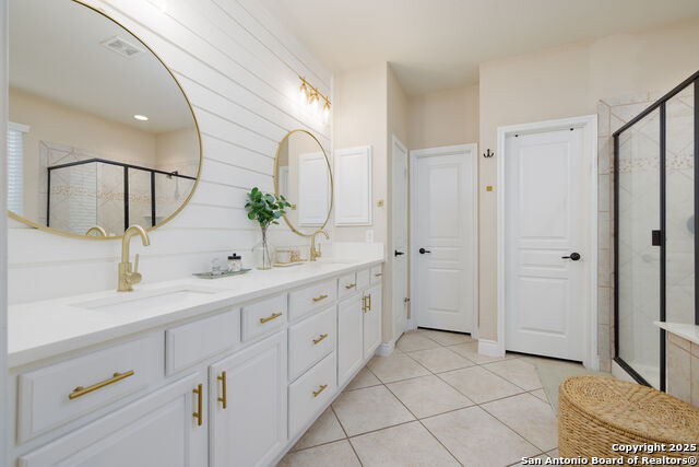 Image 9 of 24 For 12027 Hunt Estate