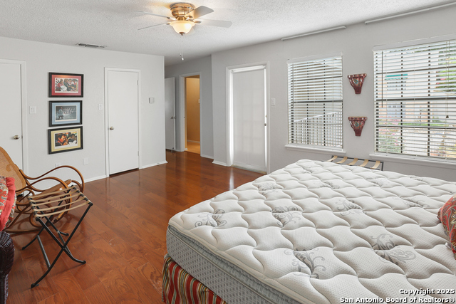 Listing photo id 15 for 7711 Callaghan 802