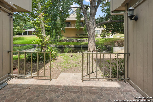 Listing photo id 25 for 7711 Callaghan 802