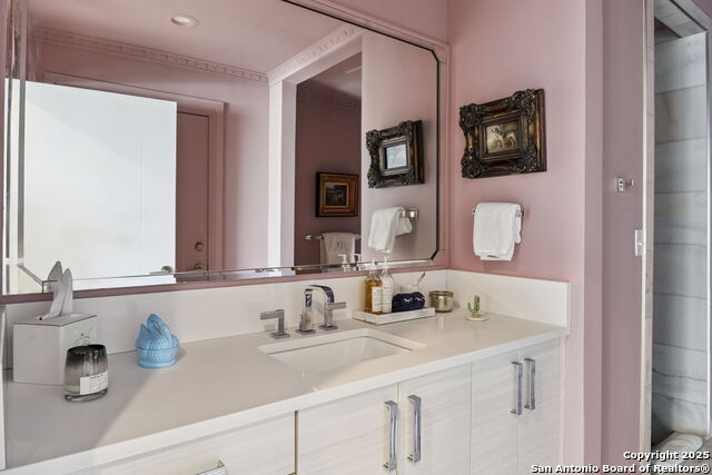 Image 11 of 24 For 167 Country