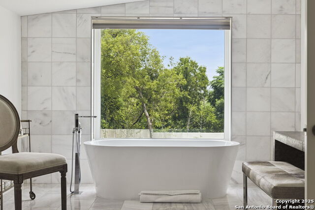 Image 16 of 24 For 167 Country