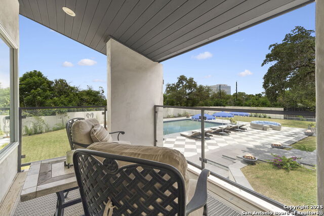 Image 17 of 24 For 167 Country