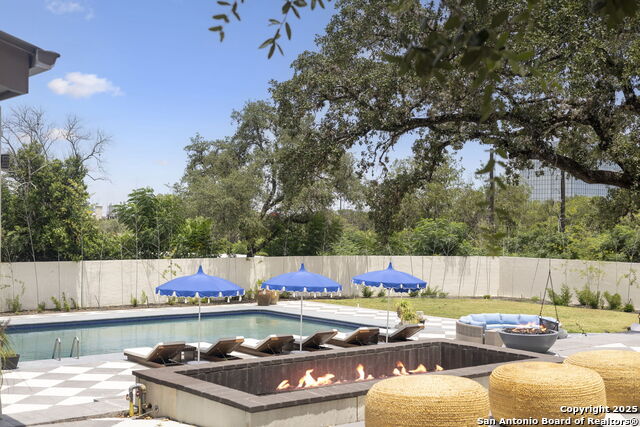 Image 20 of 24 For 167 Country