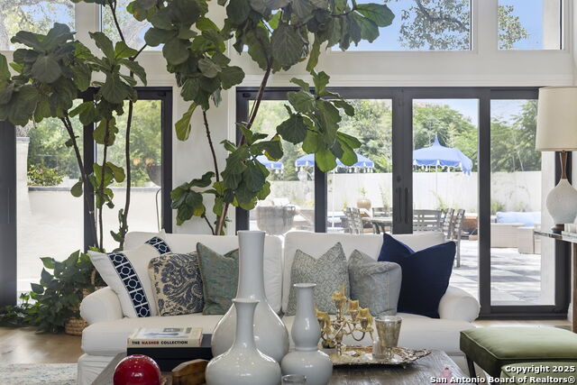 Image 9 of 24 For 167 Country