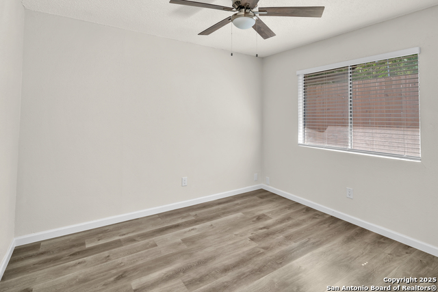 Image 18 of 28 For 408 Regina 3