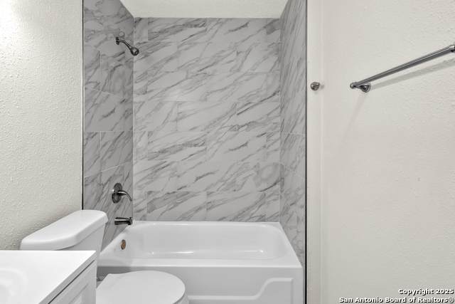 Image 24 of 28 For 408 Regina 3