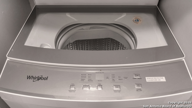 Image 27 of 28 For 408 Regina 3