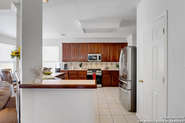 Image 10 of 36 For 8823 Brae Vista
