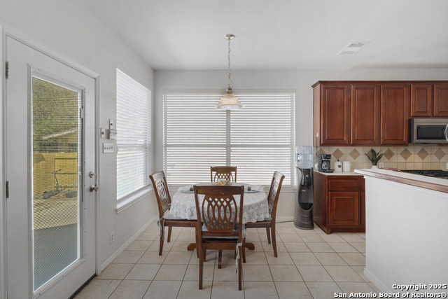Image 15 of 36 For 8823 Brae Vista