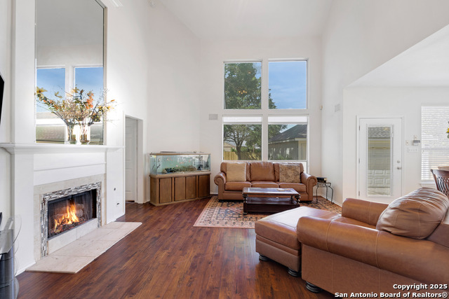 Image 16 of 36 For 8823 Brae Vista