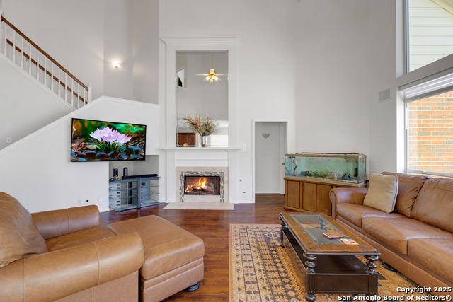 Image 17 of 36 For 8823 Brae Vista