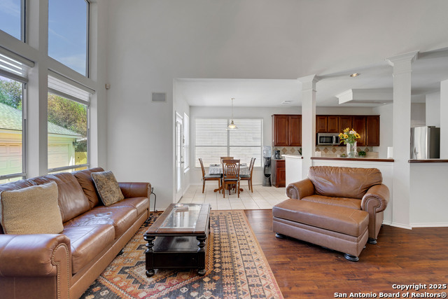 Image 19 of 36 For 8823 Brae Vista