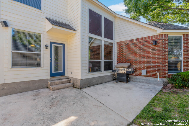 Image 3 of 36 For 8823 Brae Vista