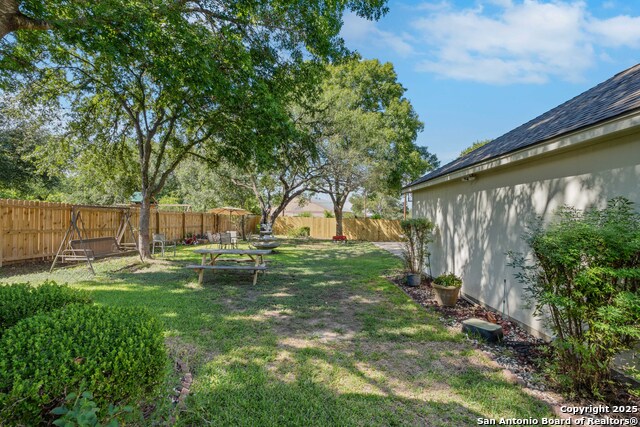 Image 33 of 36 For 8823 Brae Vista