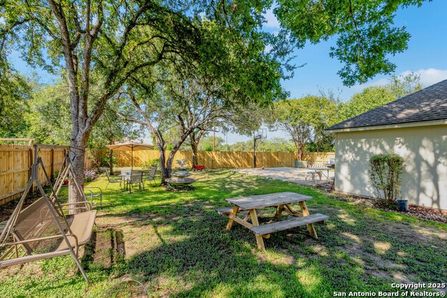 Image 34 of 36 For 8823 Brae Vista