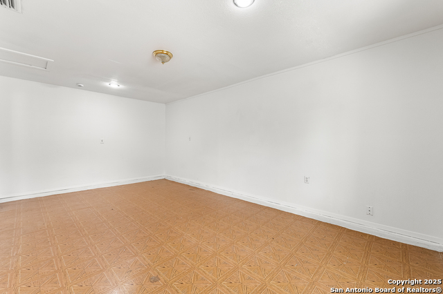 Image 11 of 29 For 9726 Hidden Swan