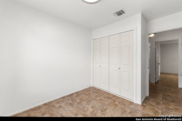 Image 21 of 29 For 9726 Hidden Swan