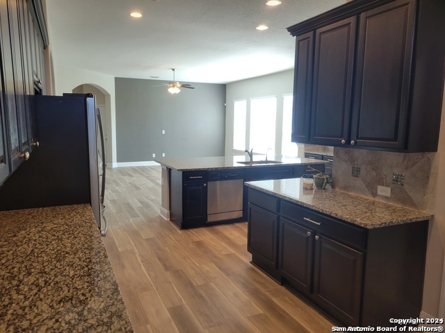 Listing photo id 17 for 8225 Limerick Falls