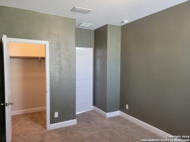 Listing photo id 27 for 8225 Limerick Falls