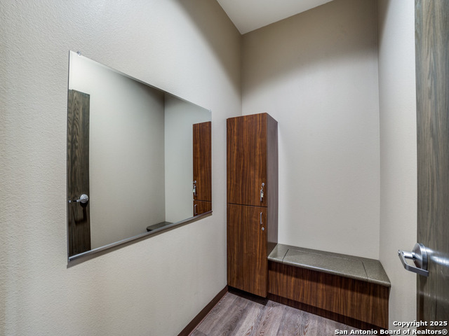 Listing photo id 10 for 8627 Cinnamon Creek 1, 2
