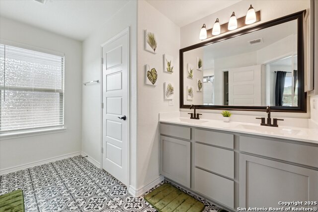 Image 37 of 49 For 11314 Hill Top