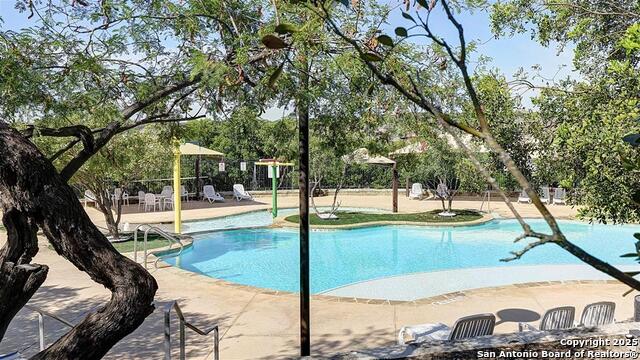 Listing photo id 17 for 1103 Argon Way