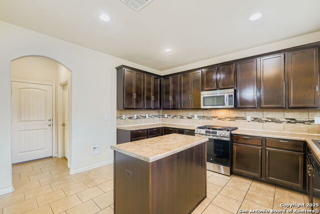 Image 7 of 28 For 9035 Gull