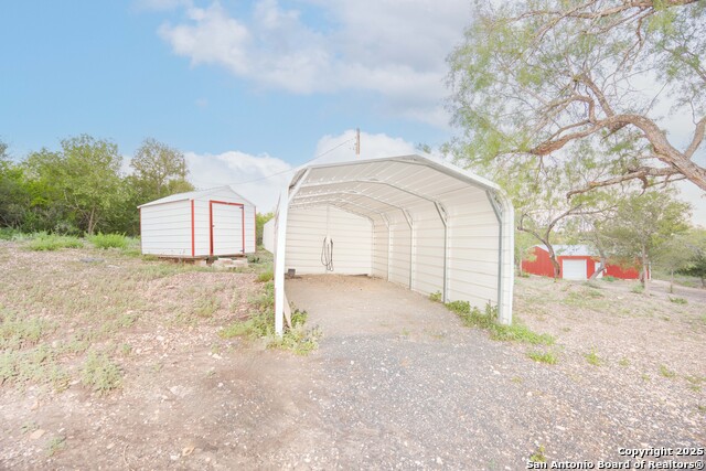 Image 18 of 24 For 590 County Road 4614