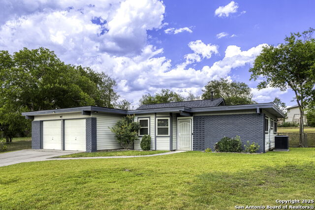 Details for 323 Cherrywood, Live Oak, TX 78233