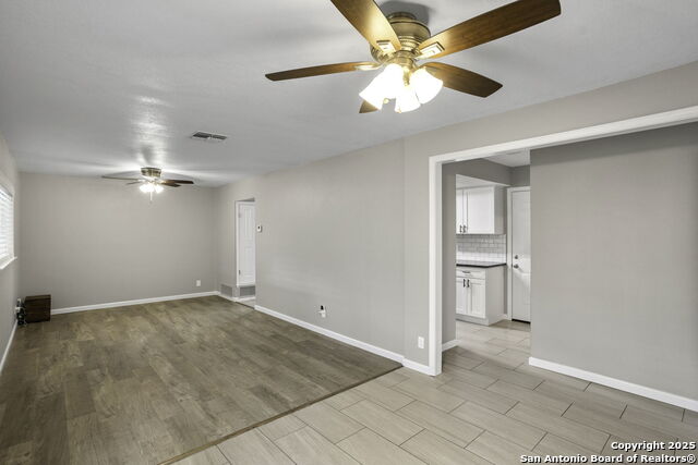 Image 10 of 26 For 323 Cherrywood