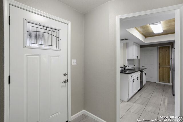 Image 4 of 26 For 323 Cherrywood