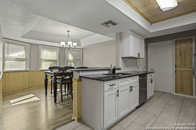 Image 6 of 26 For 323 Cherrywood
