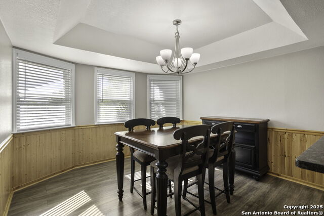 Image 8 of 26 For 323 Cherrywood