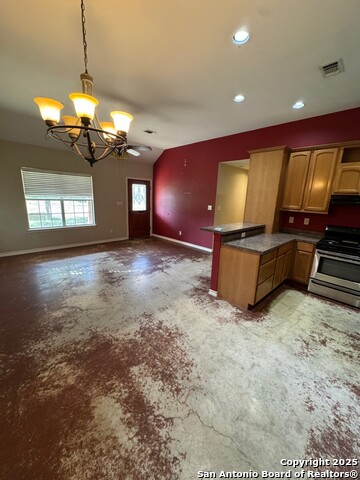 Listing photo id 8 for 328 Kinsey Ln
