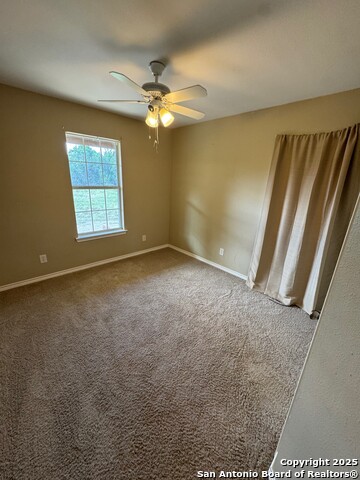Listing photo id 12 for 328 Kinsey Ln