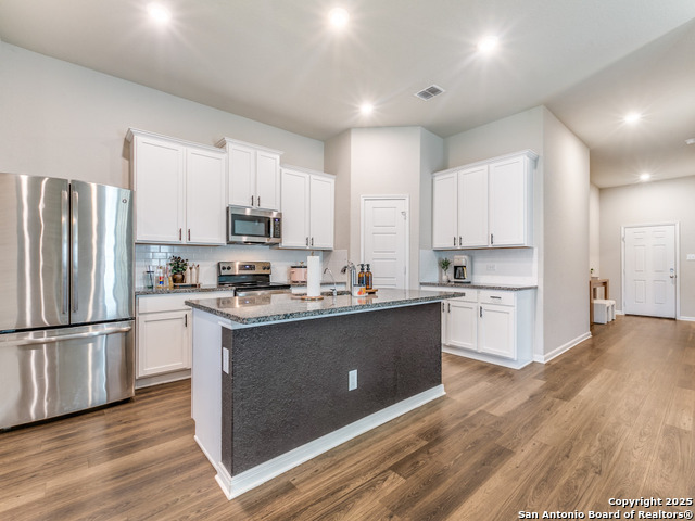 Image 8 of 26 For 5522 Coral Valley