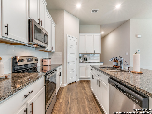 Image 9 of 26 For 5522 Coral Valley